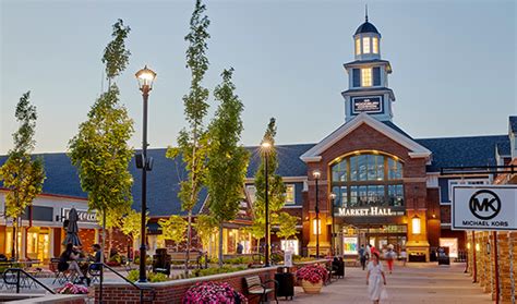 woodbury commons outlet|woodbury commons outlet store list.